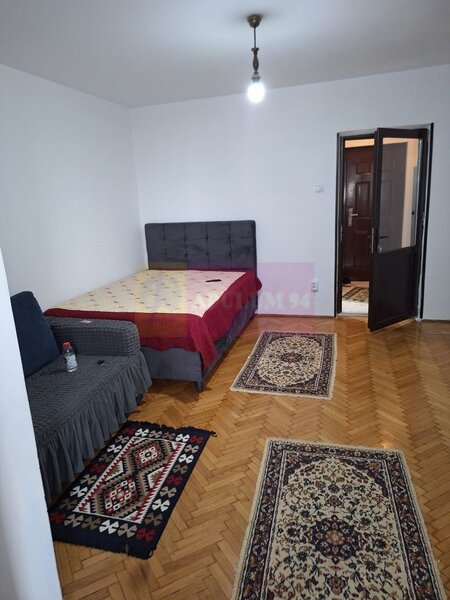 Garsoniera   Drumul Taberei la parc Moghiorasi